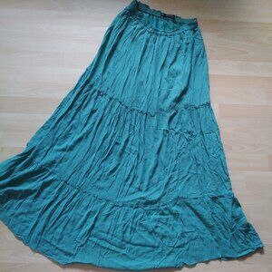 $8⃣DOLLARS>>>Sm/med SAGE green gypsies skirt